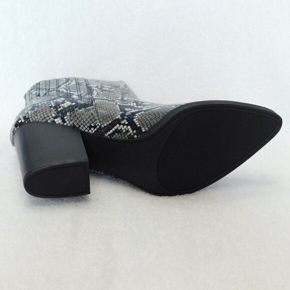 W400 Indigo Rd Snake Print Adore Ankle Booties 11M - Picture 5 of 5